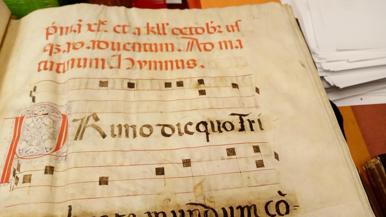 Medieval Missal 2r